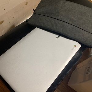 Acer Chromebook 315 with Acer Bag